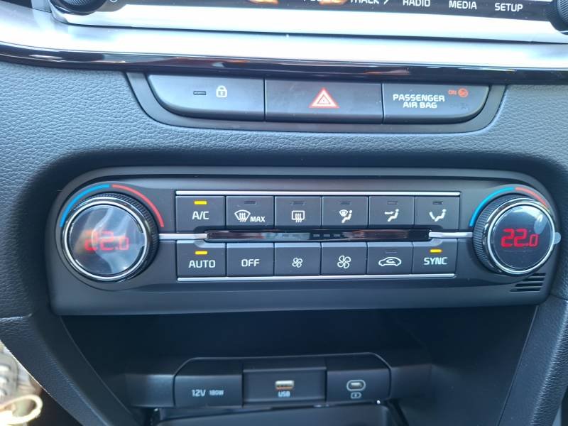 Kia CEED - Photo 32