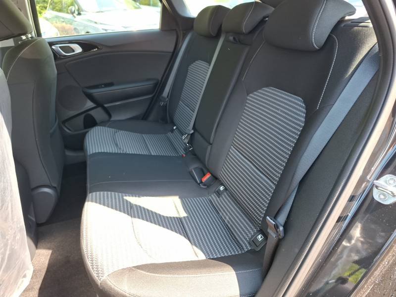 Kia CEED - Photo 39