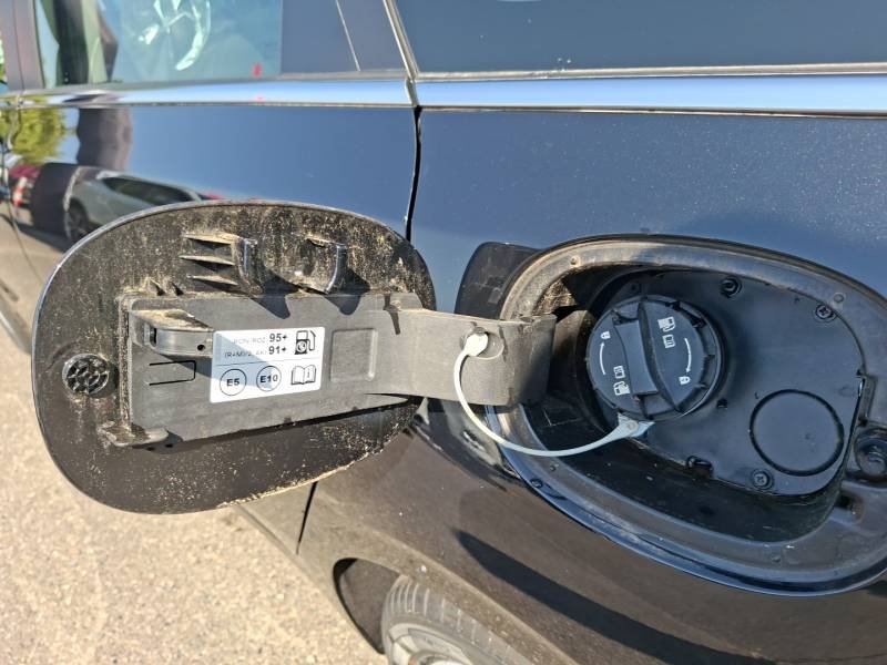 Kia CEED - Photo 40