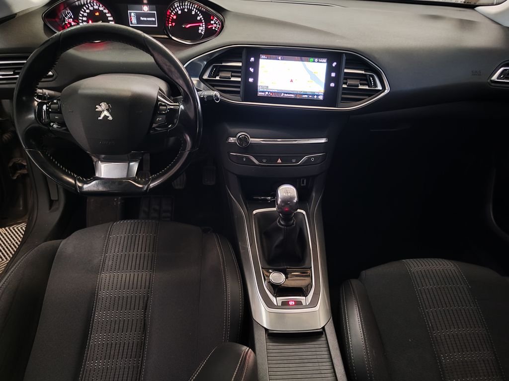 Peugeot 308 - Photo 3