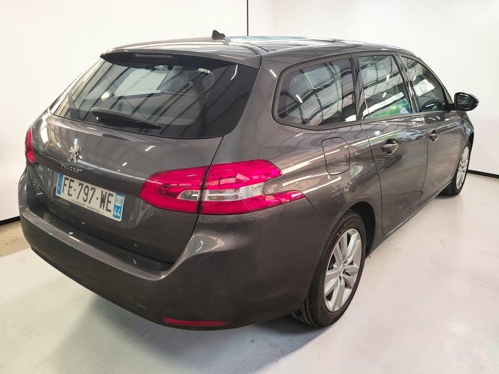 Peugeot 308 SW - Photo 2