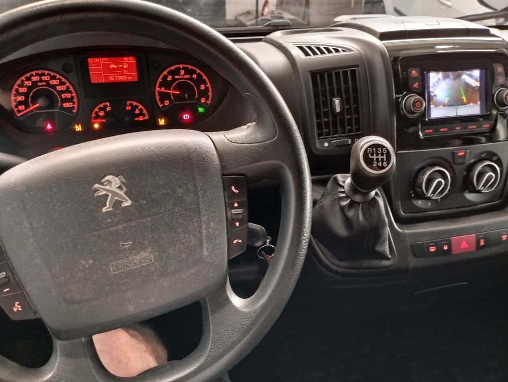 Peugeot Boxer - Photo 3