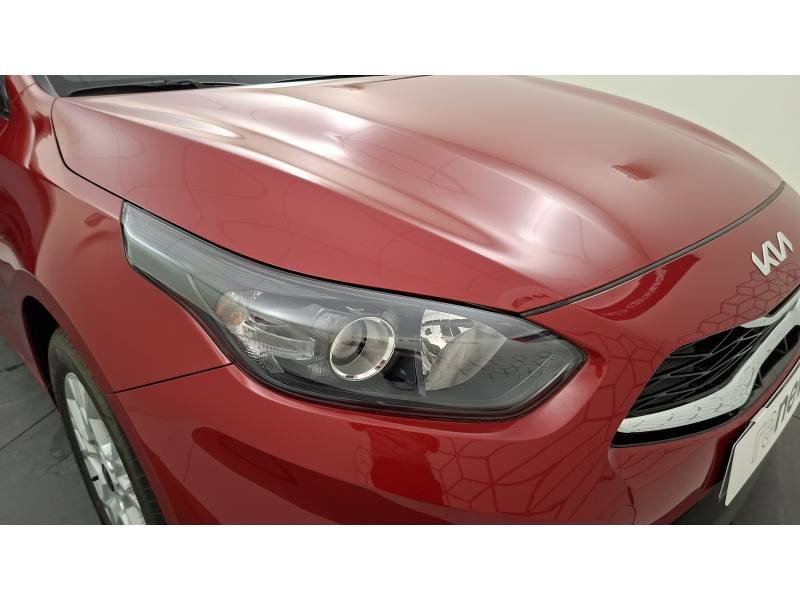 Kia CEED - Photo 18