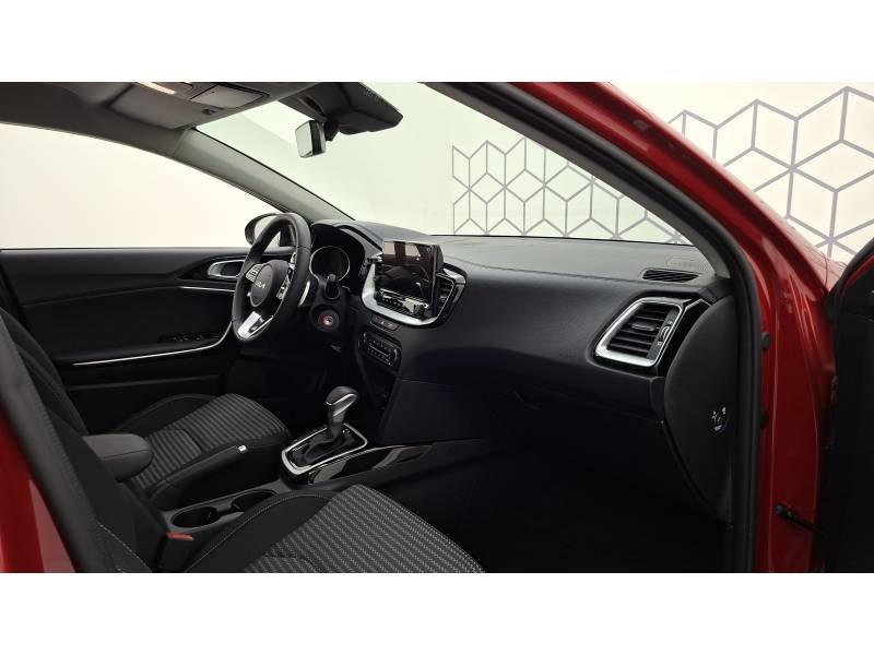 Kia CEED - Photo 44