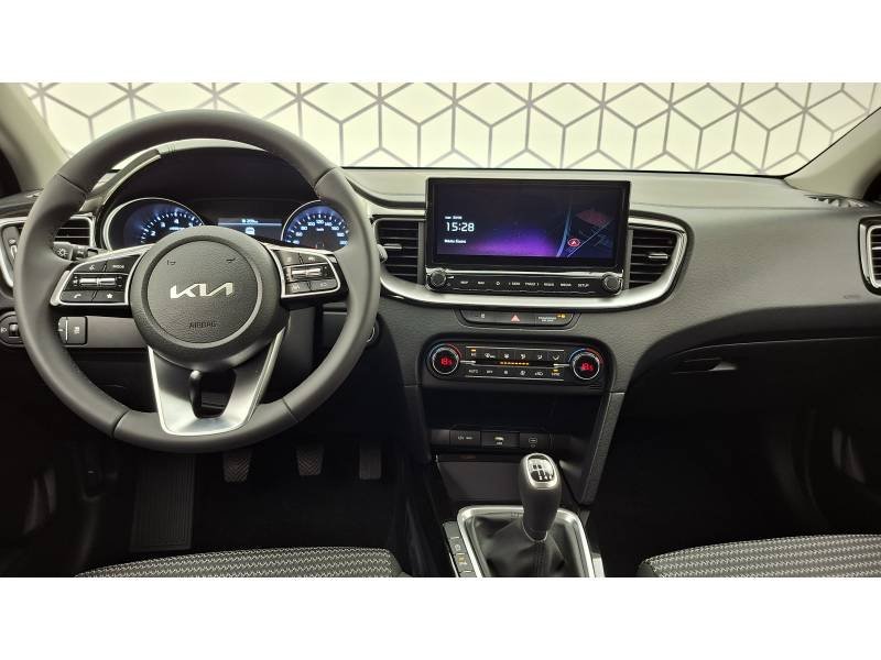Kia CEED - Photo 11