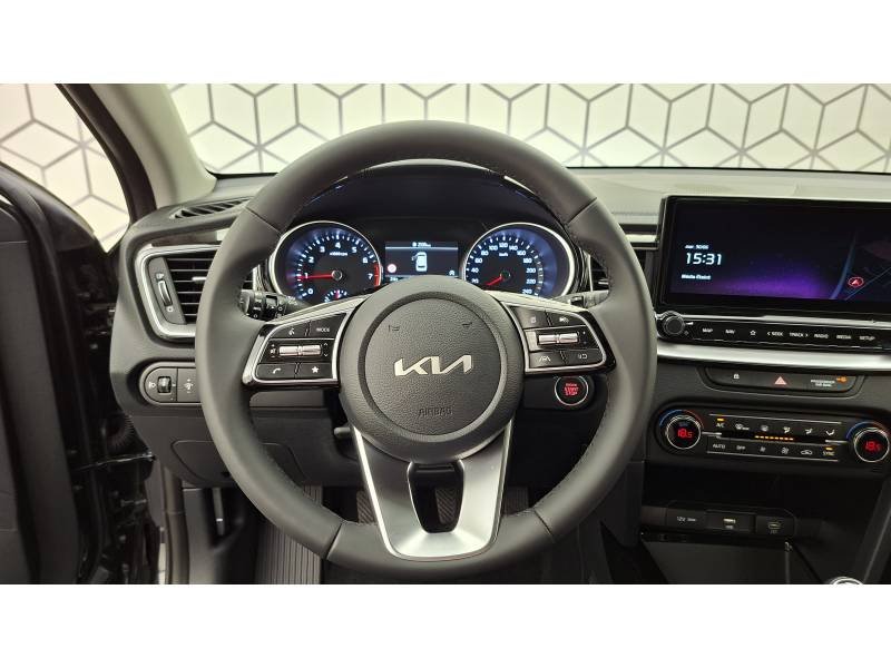 Kia CEED - Photo 14