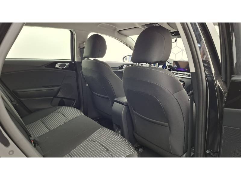 Kia CEED - Photo 47