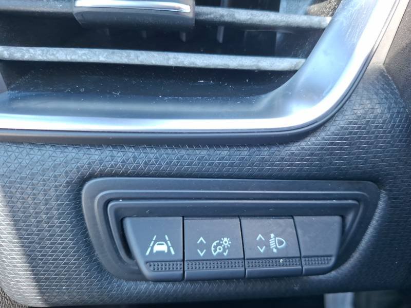 Renault Clio - Photo 18