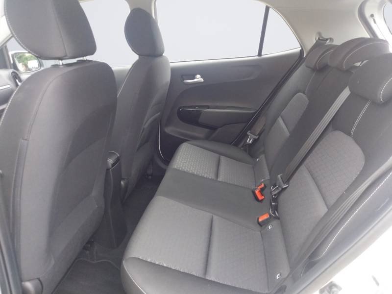 Kia Picanto - Photo 11