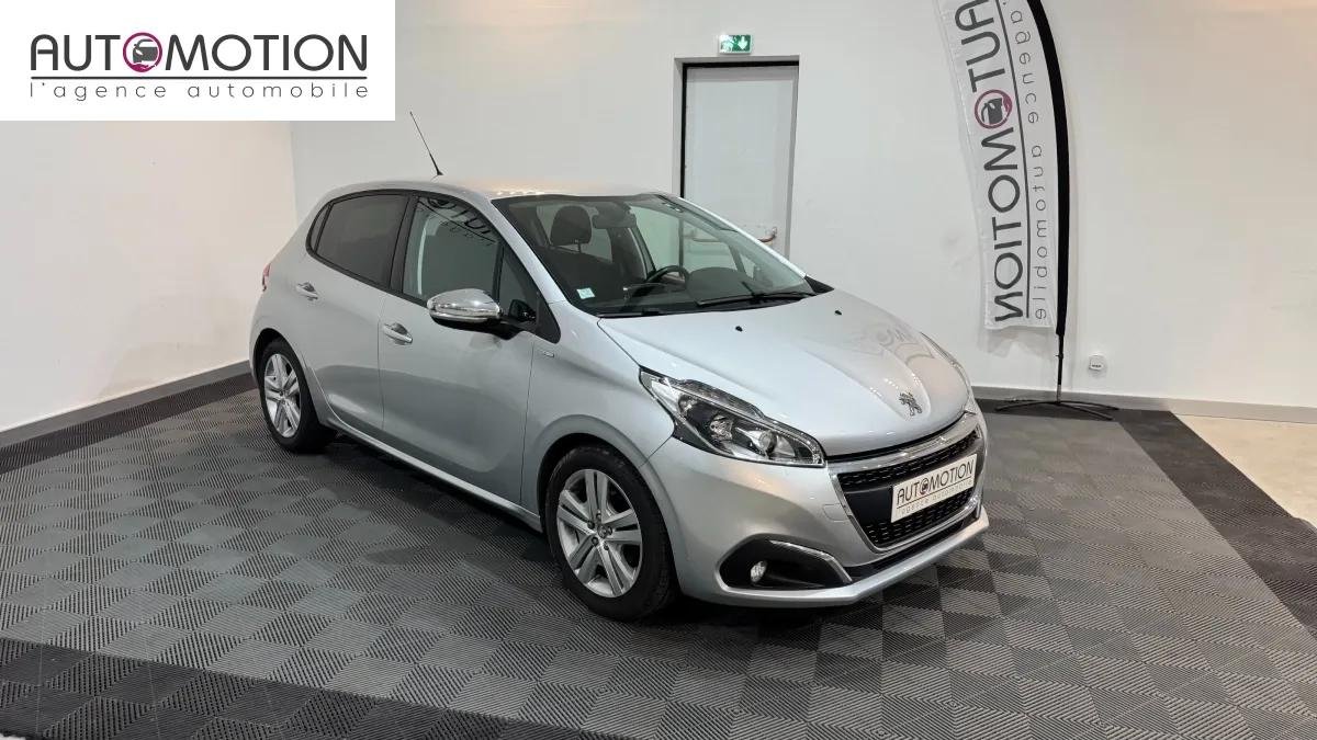 Peugeot 208 - Photo 4