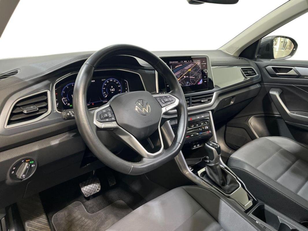 Volkswagen T-Roc - Photo 9