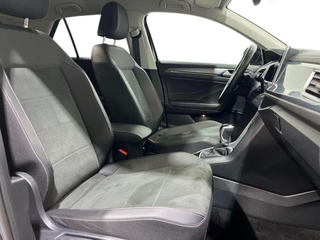 Volkswagen T-Roc - Photo 13