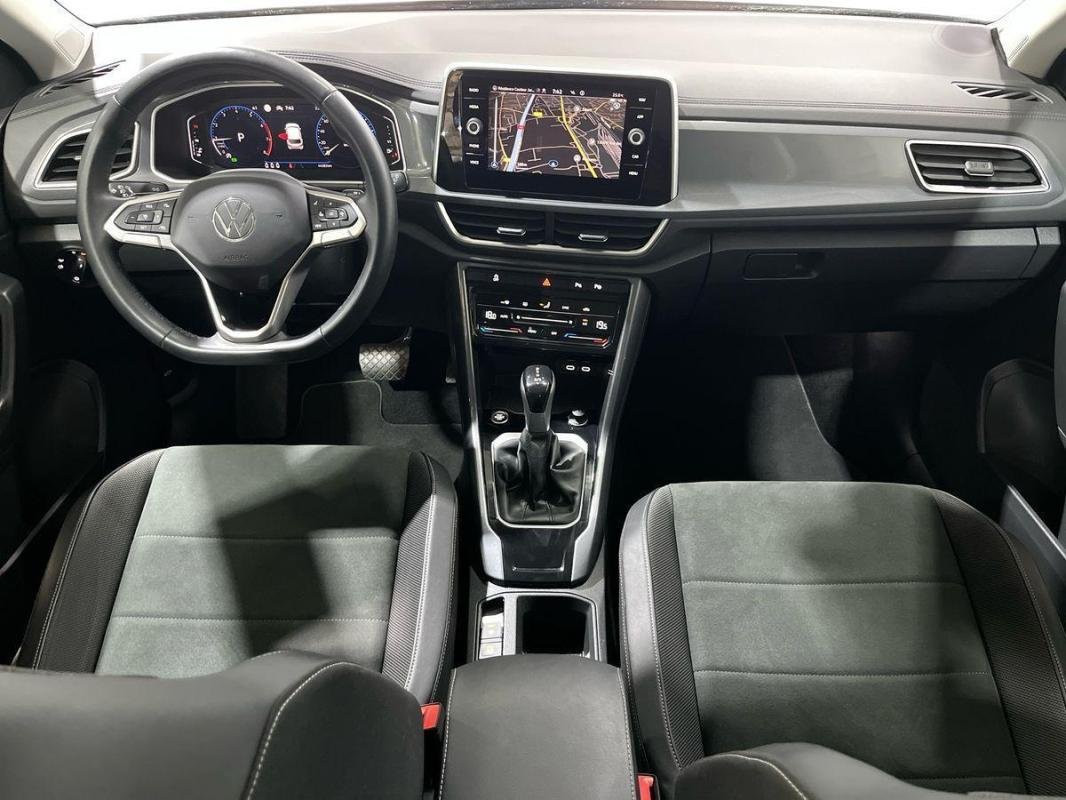 Volkswagen T-Roc - Photo 8