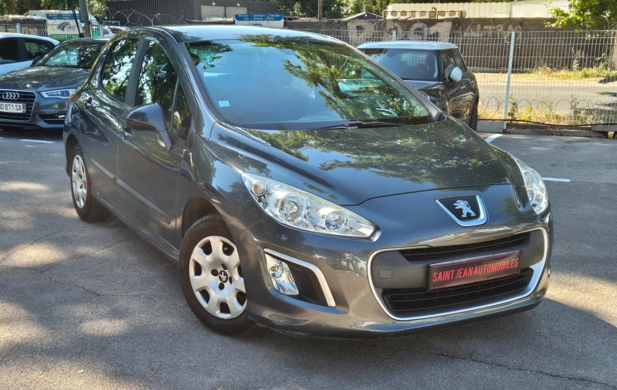 Peugeot 308 - Photo 2