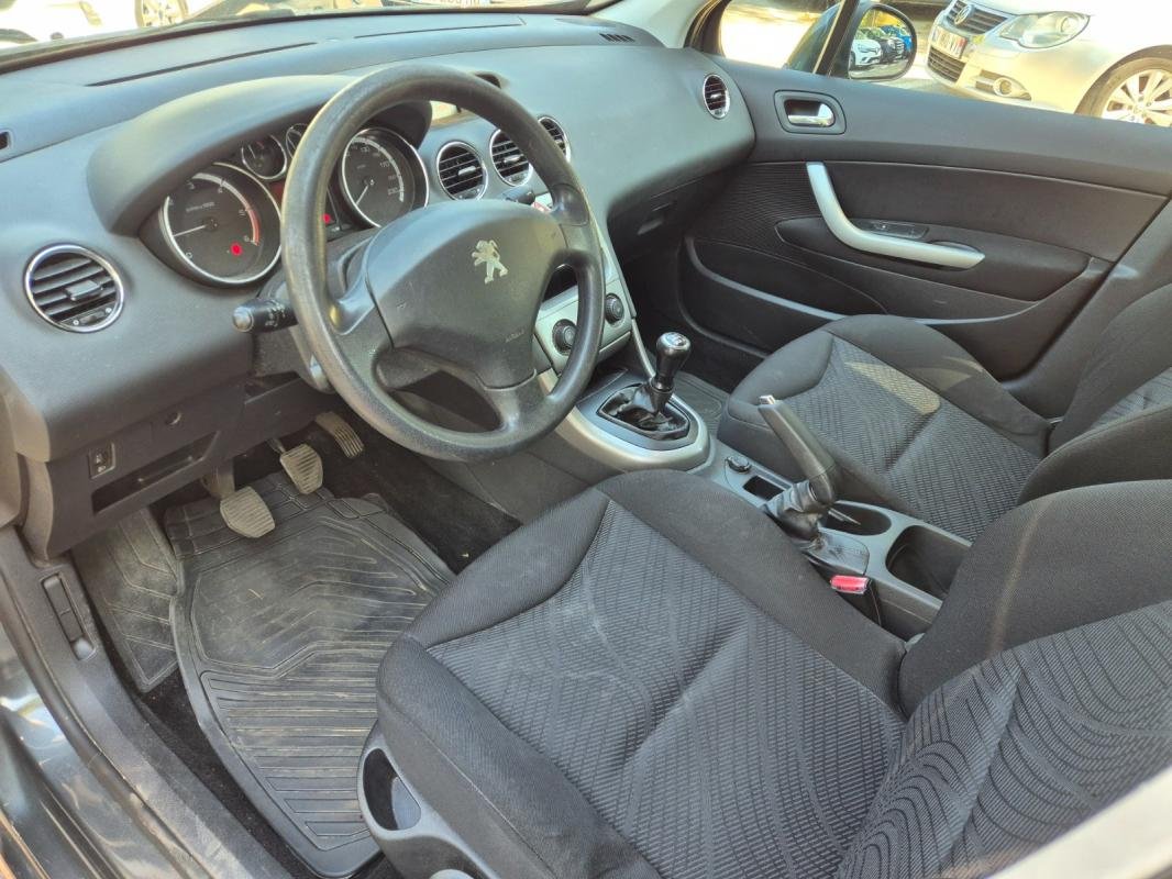 Peugeot 308 - Photo 5