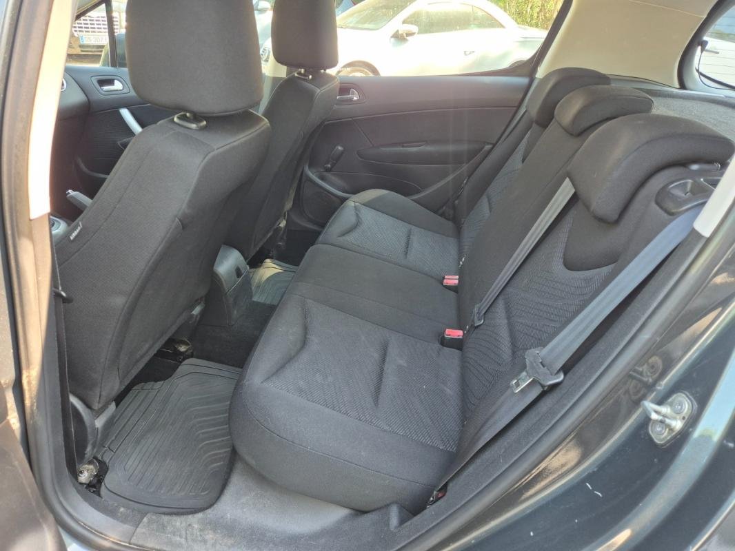 Peugeot 308 - Photo 8