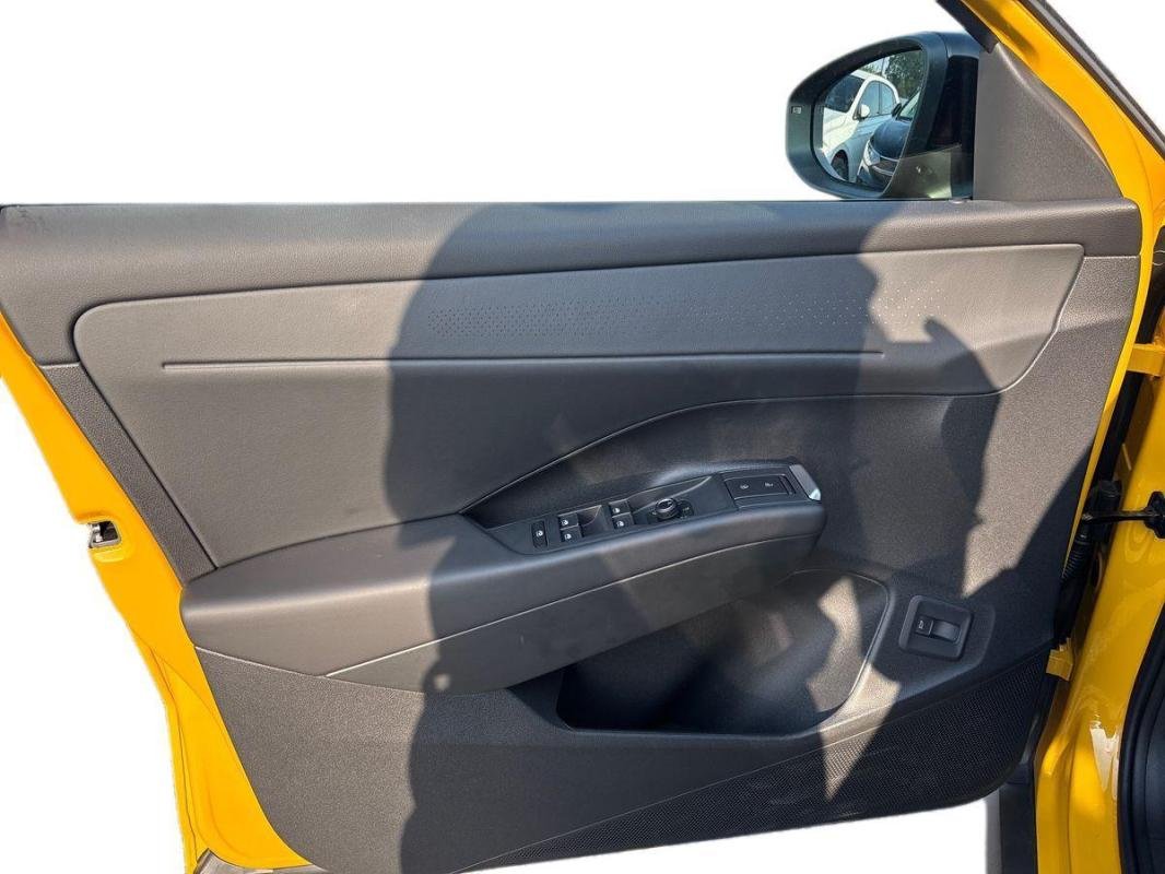Volkswagen T-Roc - Photo 15