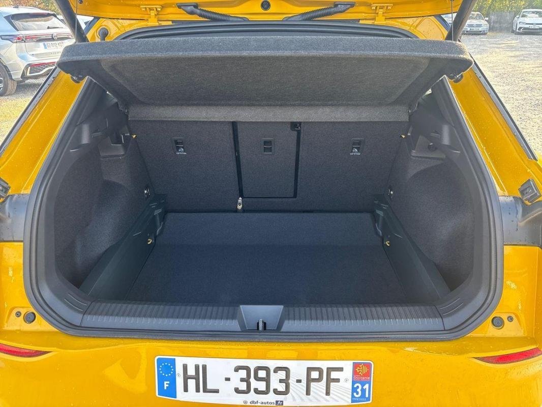 Volkswagen T-Roc - Photo 31