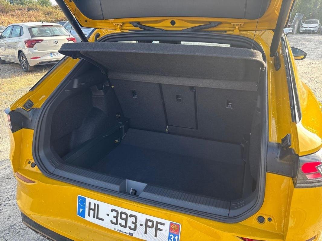 Volkswagen T-Roc - Photo 32
