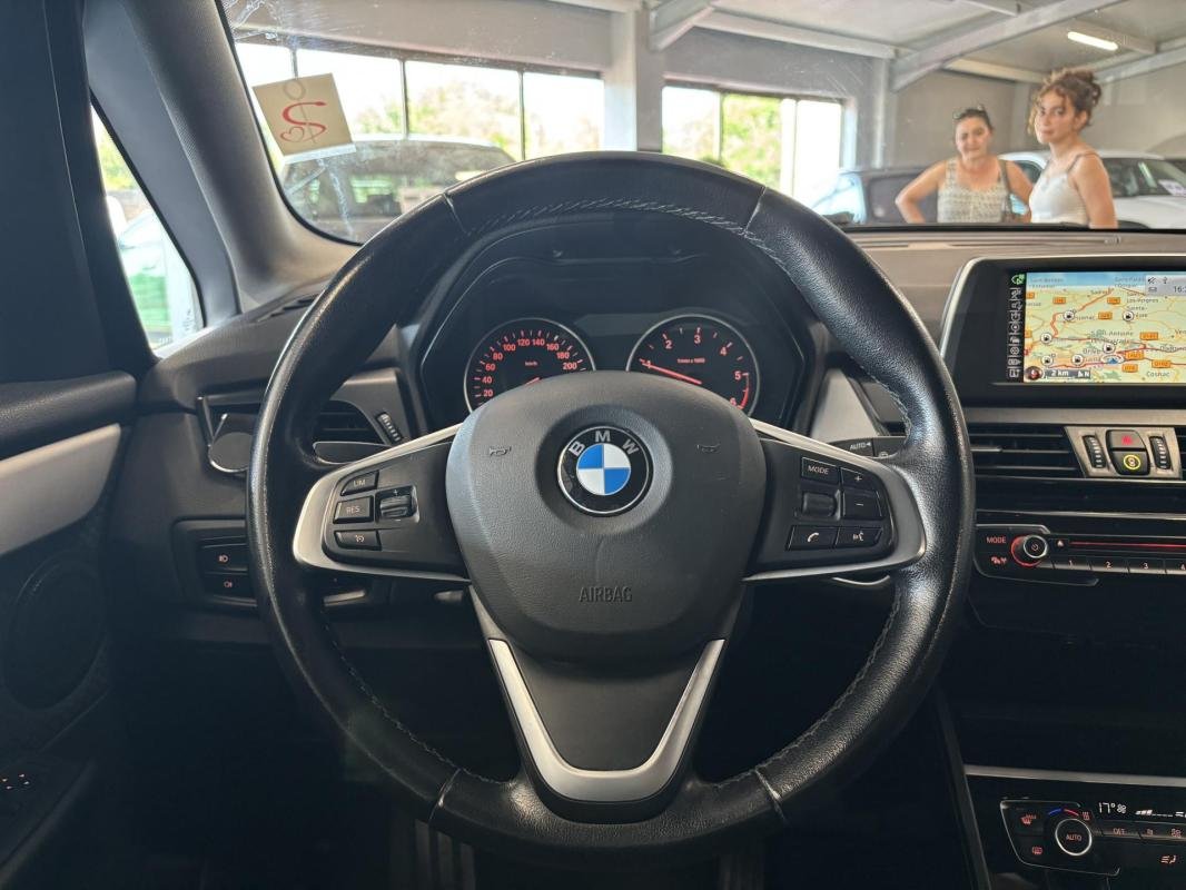 BMW Serie 2 - Photo 8