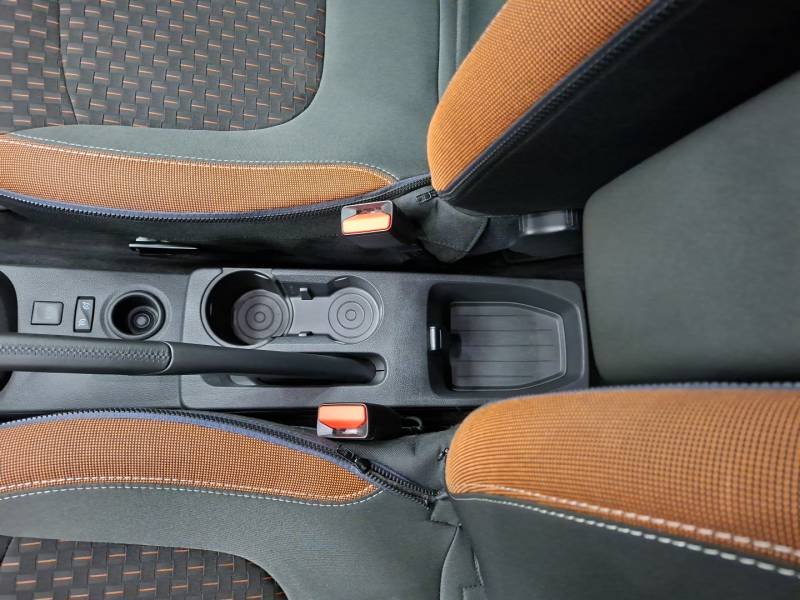 Renault Captur - Photo 23