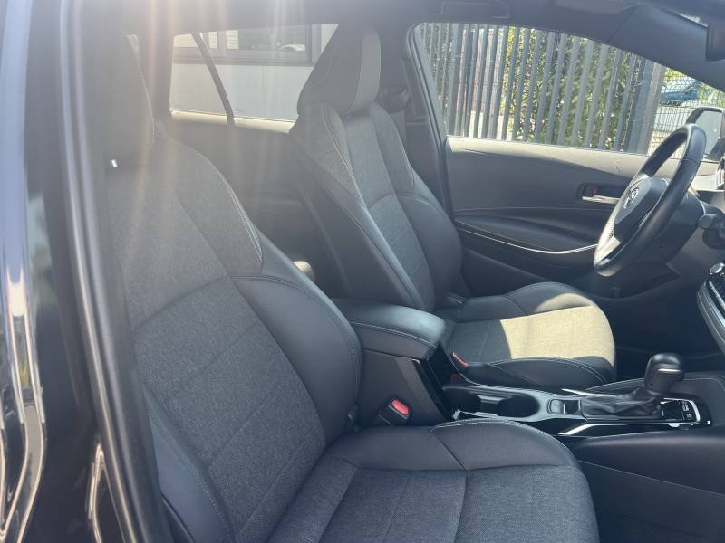 Toyota Corolla - Photo 17