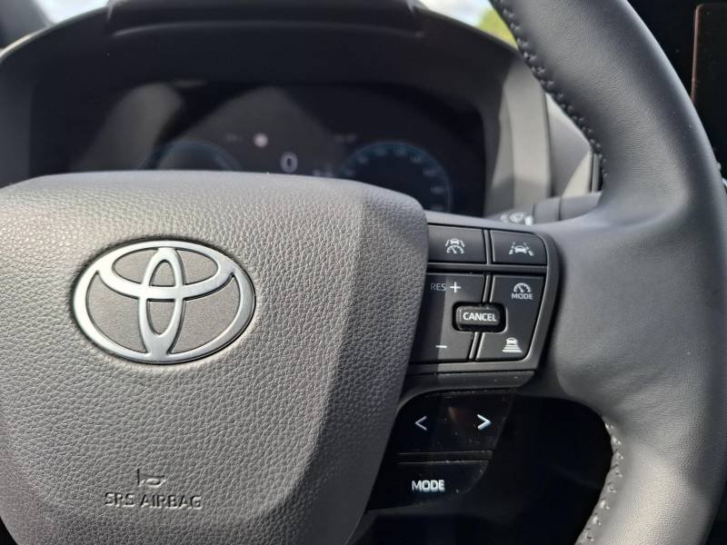 Toyota C-HR - Photo 11