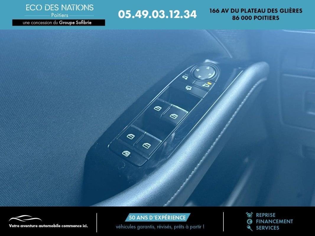 Mazda 3 - Photo 15