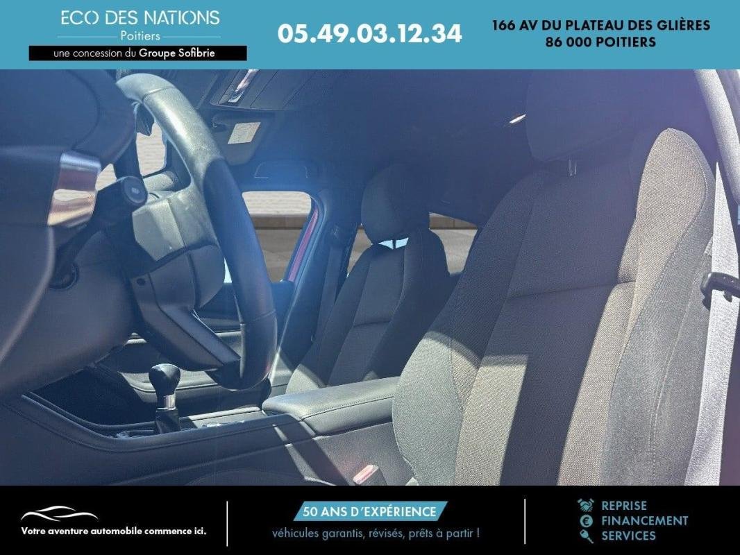 Mazda 3 - Photo 9