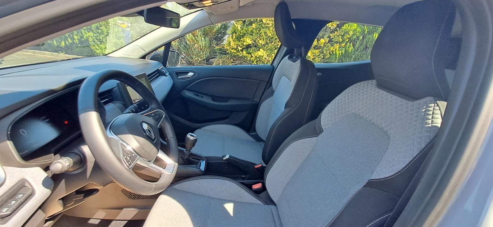 Renault Clio - Photo 4