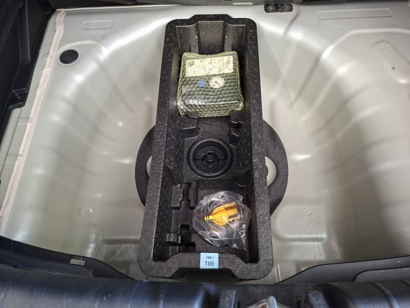 Kia Rio - Photo 16
