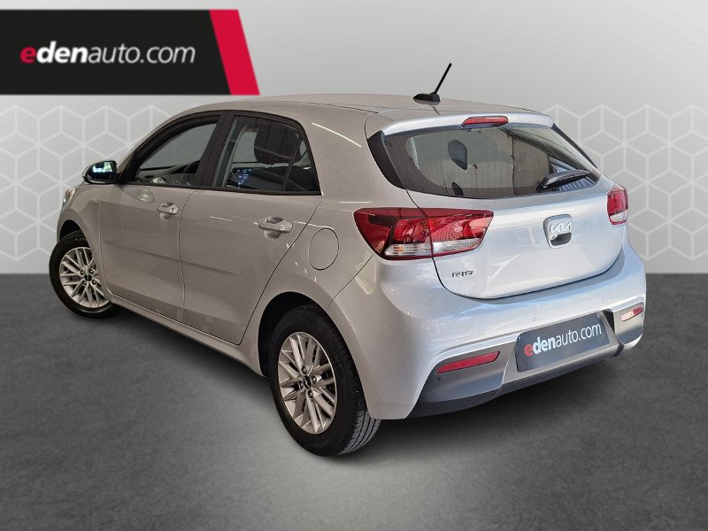 Kia Rio - Photo 2