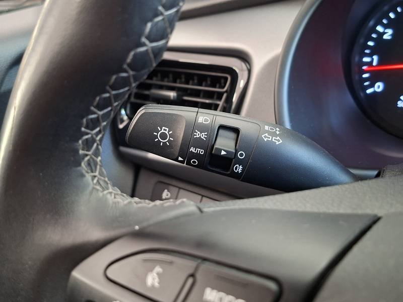 Kia Rio - Photo 21