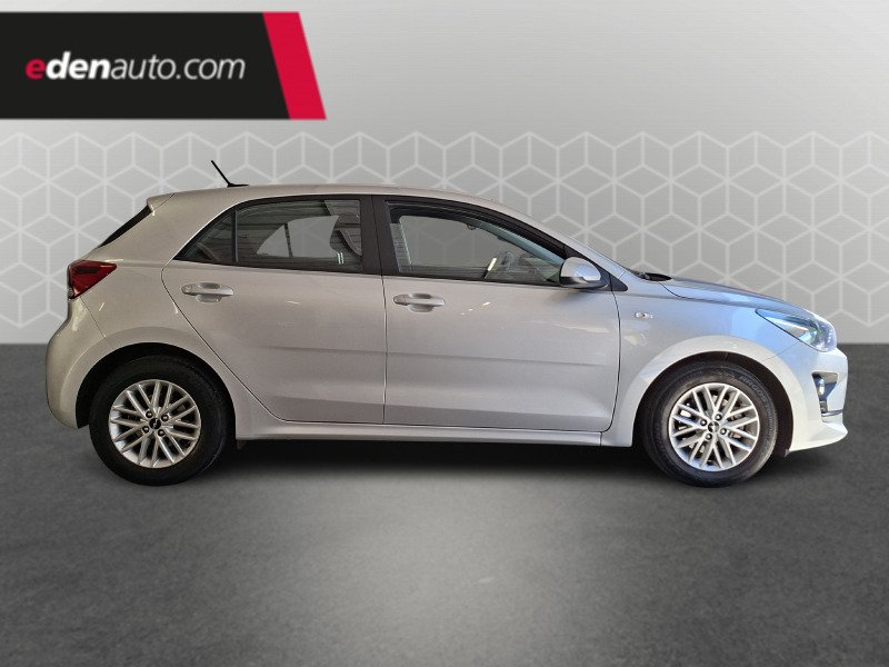Kia Rio - Photo 5