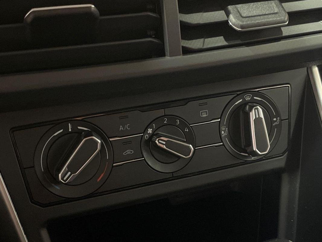 Volkswagen Polo - Photo 19