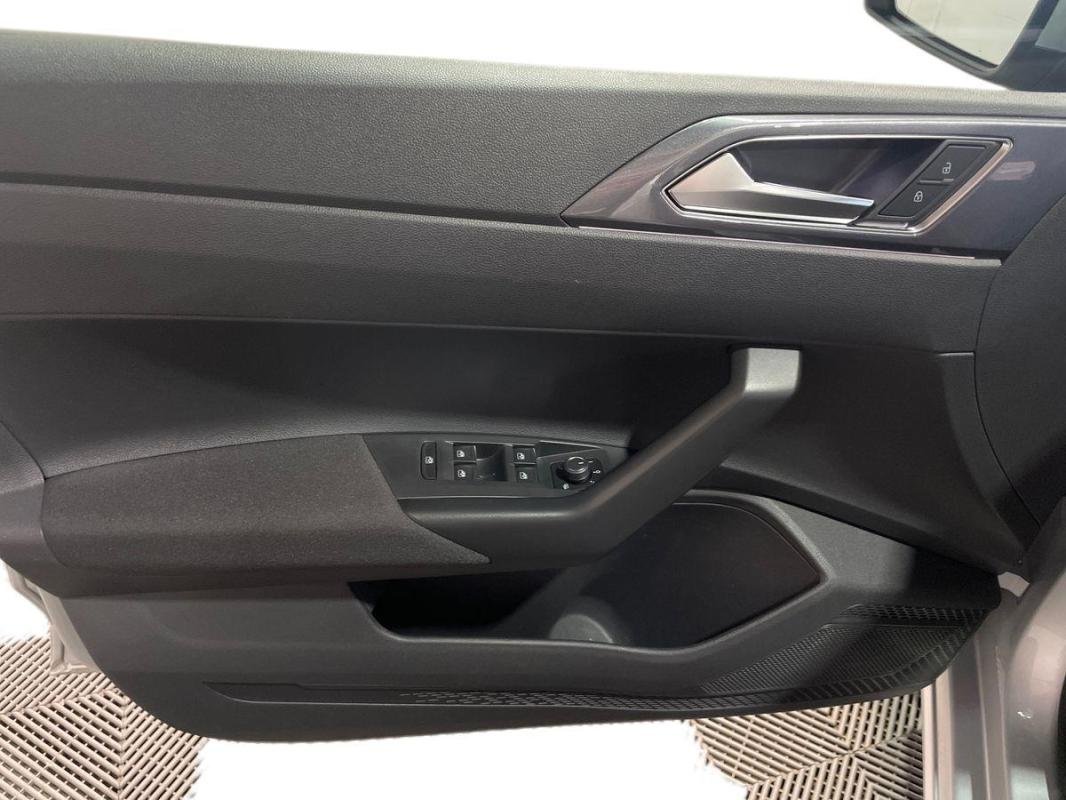 Volkswagen Polo - Photo 15