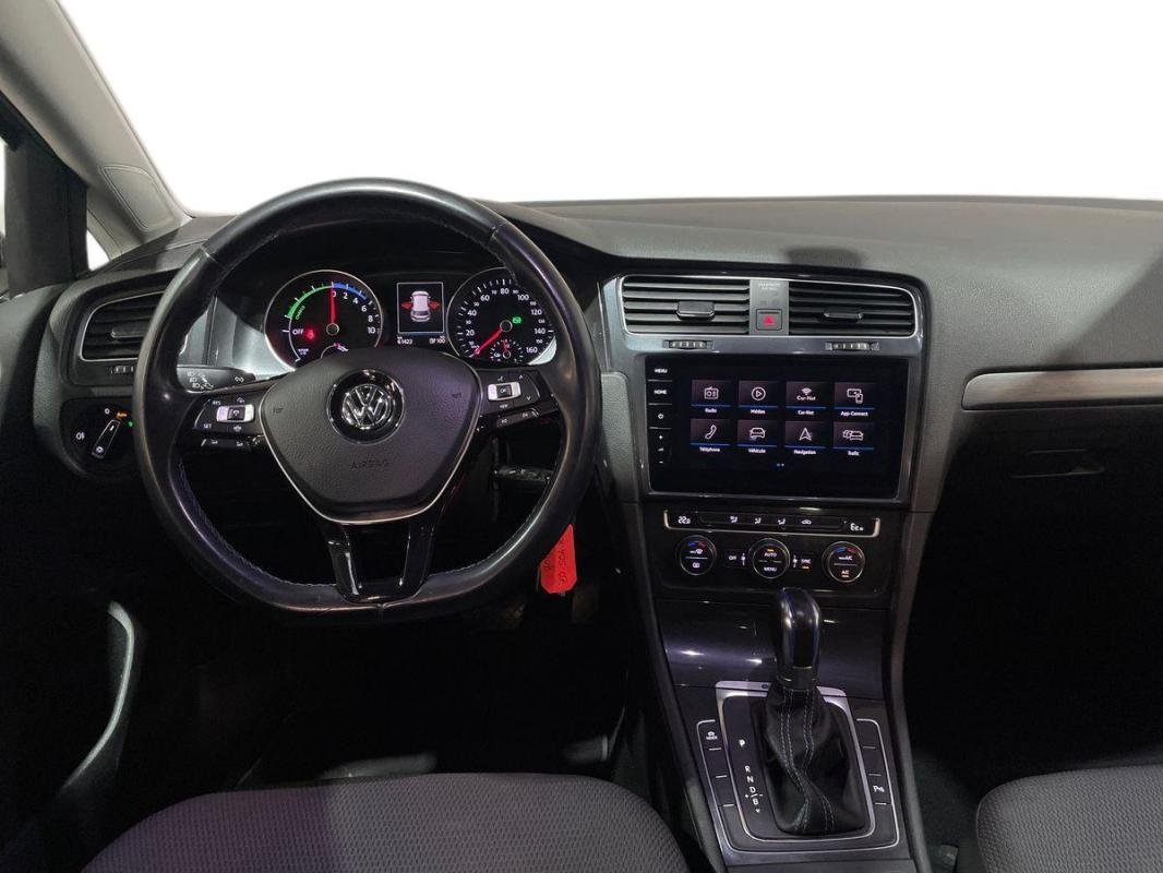 Volkswagen Golf - Photo 24
