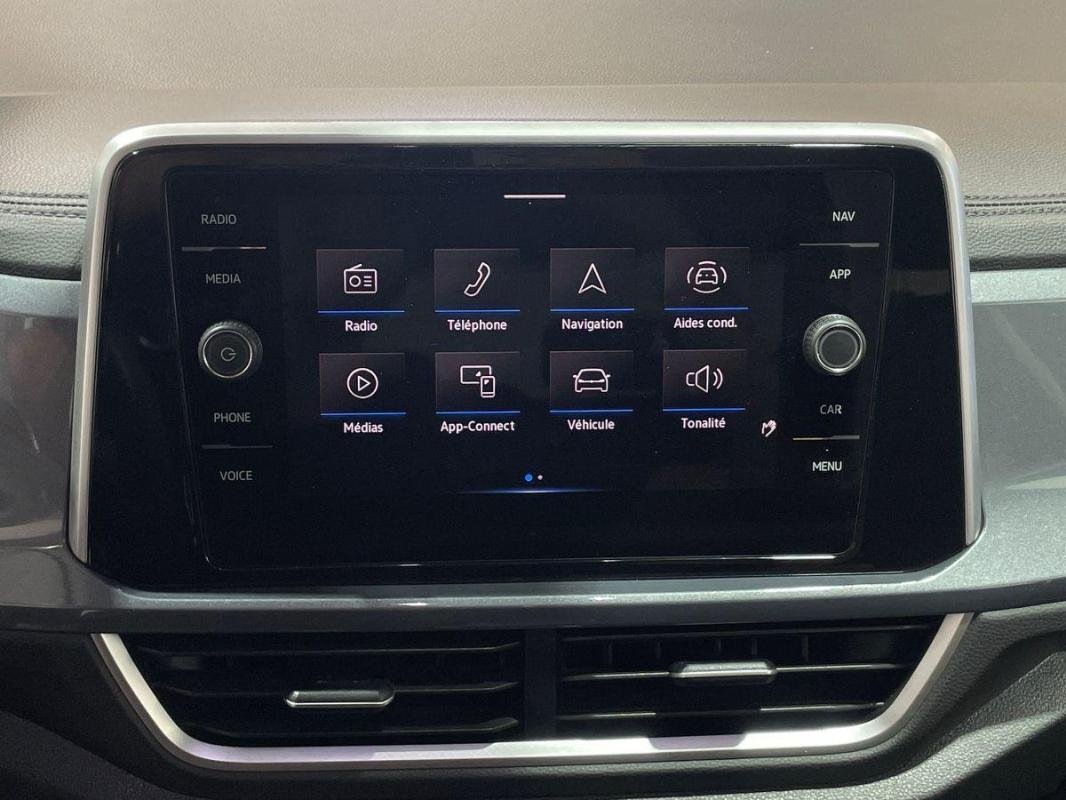 Volkswagen T-Roc - Photo 16