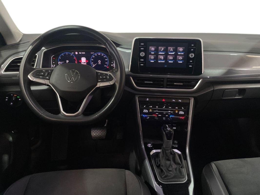 Volkswagen T-Roc - Photo 24