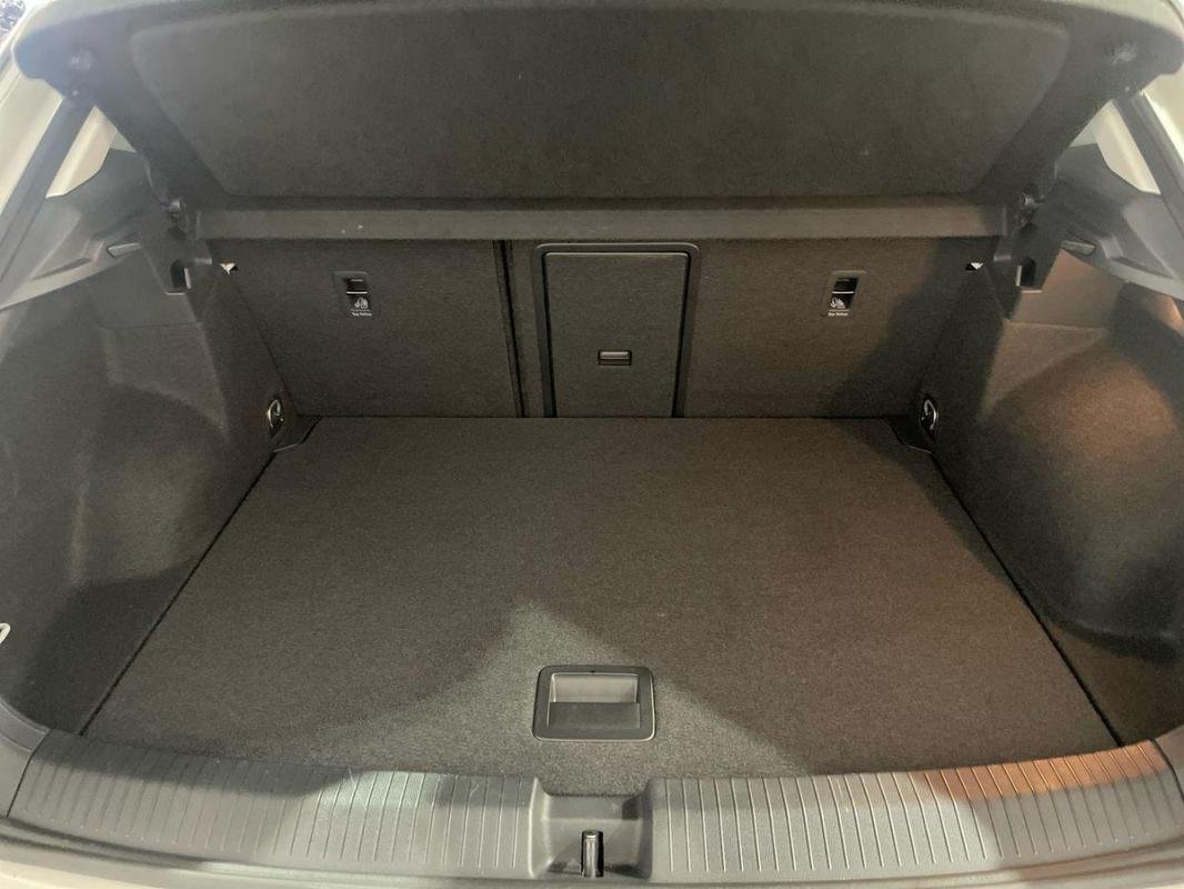 Volkswagen T-Roc - Photo 31