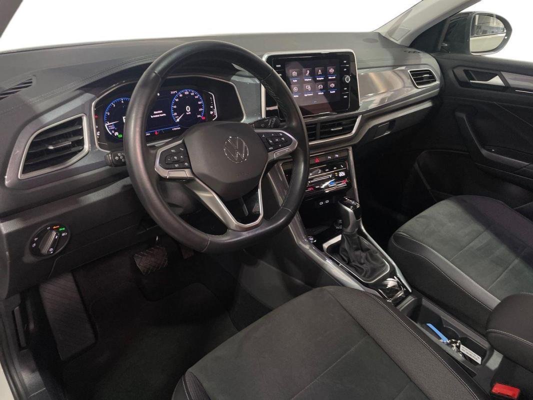 Volkswagen T-Roc - Photo 9
