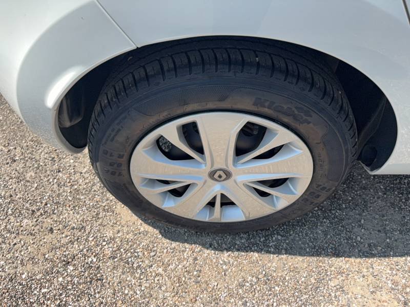 Renault Clio - Photo 36