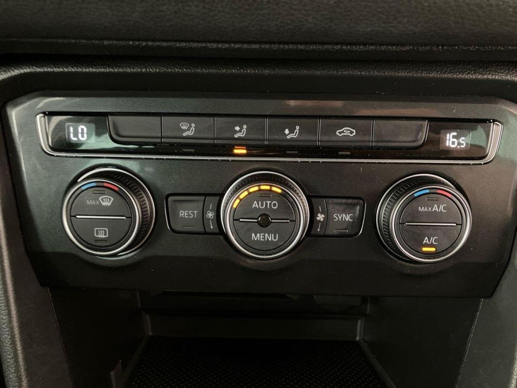 Volkswagen Tiguan - Photo 19