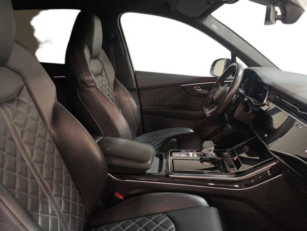 Audi Q7 - Photo 13