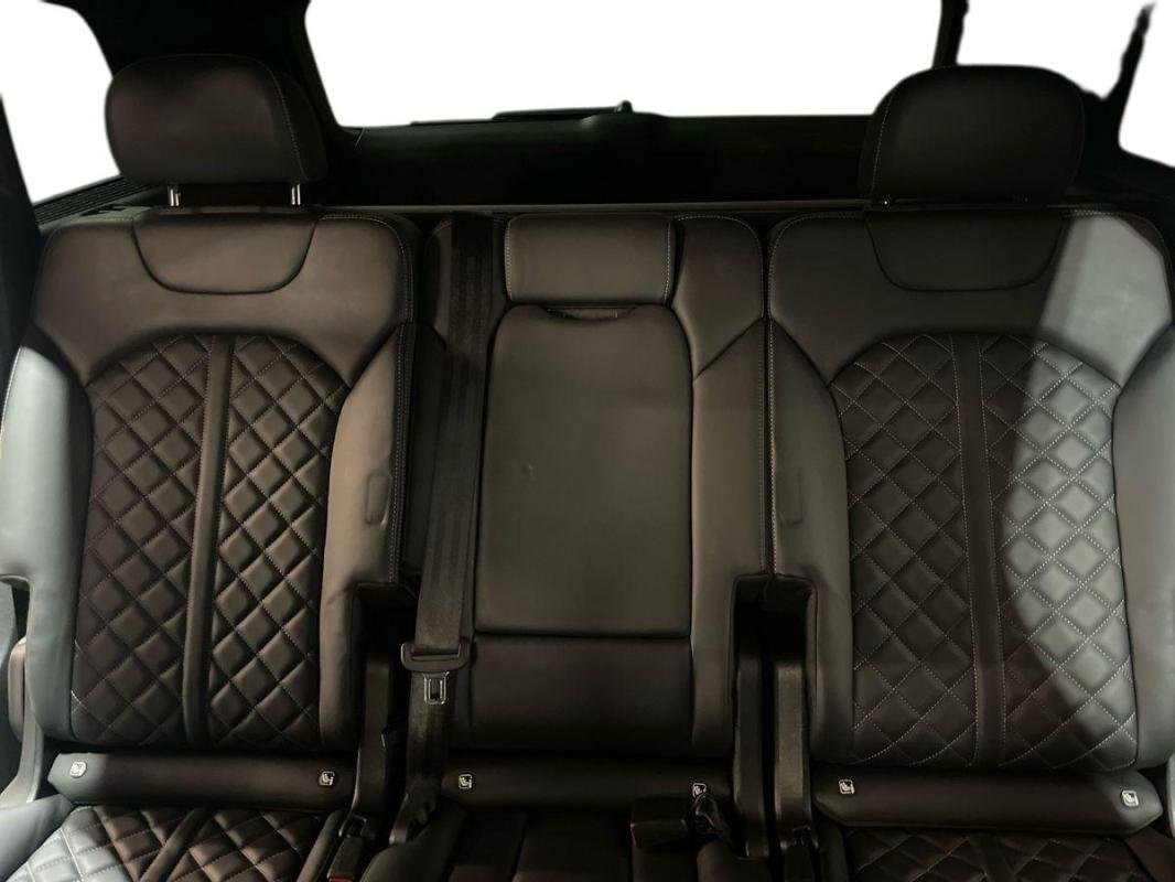 Audi Q7 - Photo 22