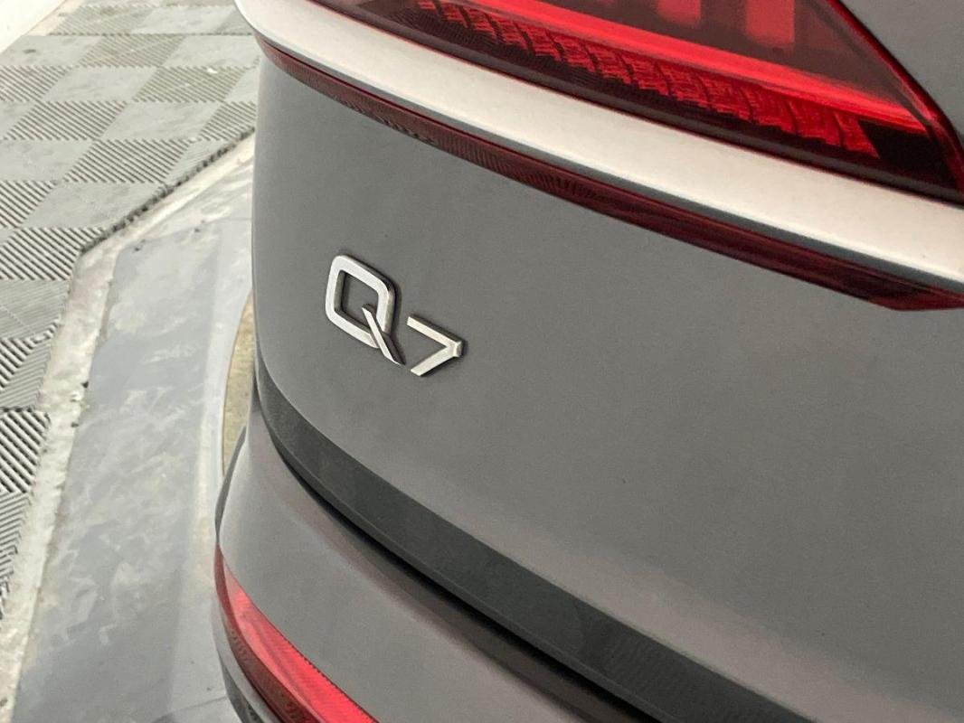 Audi Q7 - Photo 27