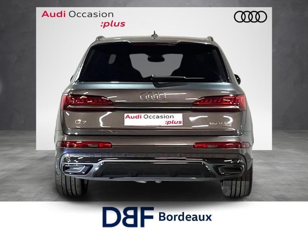 Audi Q7 - Photo 4