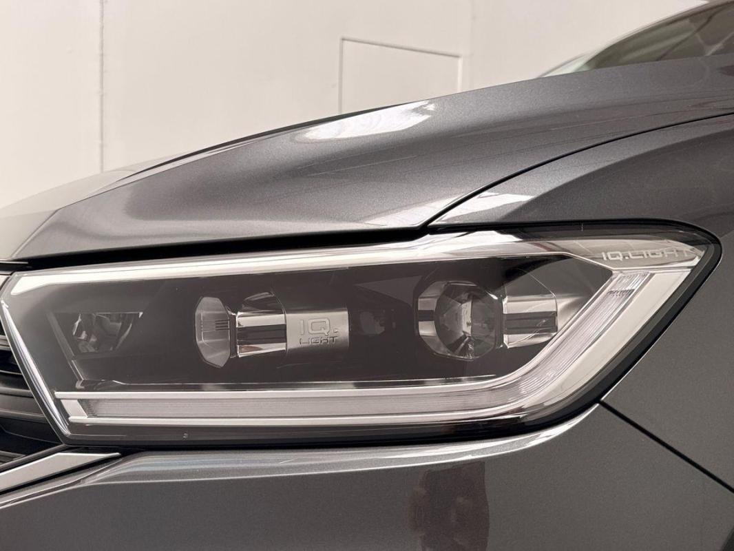 Volkswagen T-Roc - Photo 26