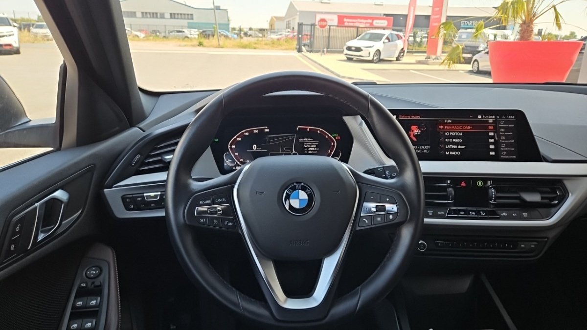 BMW Série 1 - Photo 16