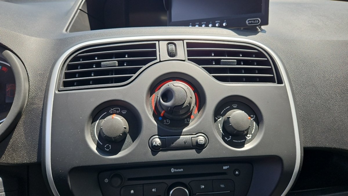 Renault Kangoo Express - Photo 29